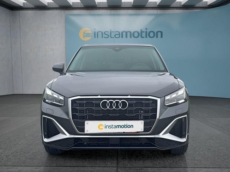 Neu Audi Q2 S-Line 150 PS (110 kW) 2025 Grau SUV
