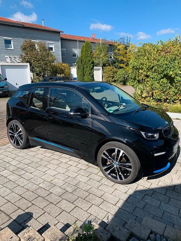 Schwarz Gebraucht 2021 BMW i3 Kleinwagen | 21.500 € (Fairer Preis) - Bild 1/4