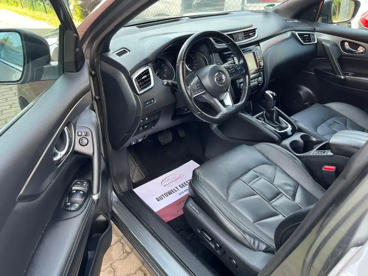 Gebraucht Nissan Qashqai Tekna+ 159 PS (116 kW) 2019 Grau SUV