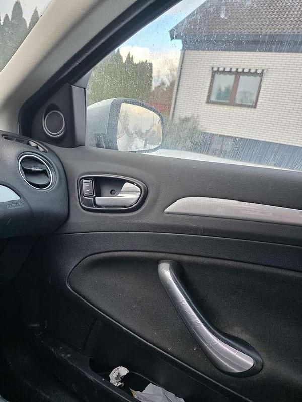 Gebraucht Ford Mondeo 145 PS (106 kW) 2008 Silber Kombi