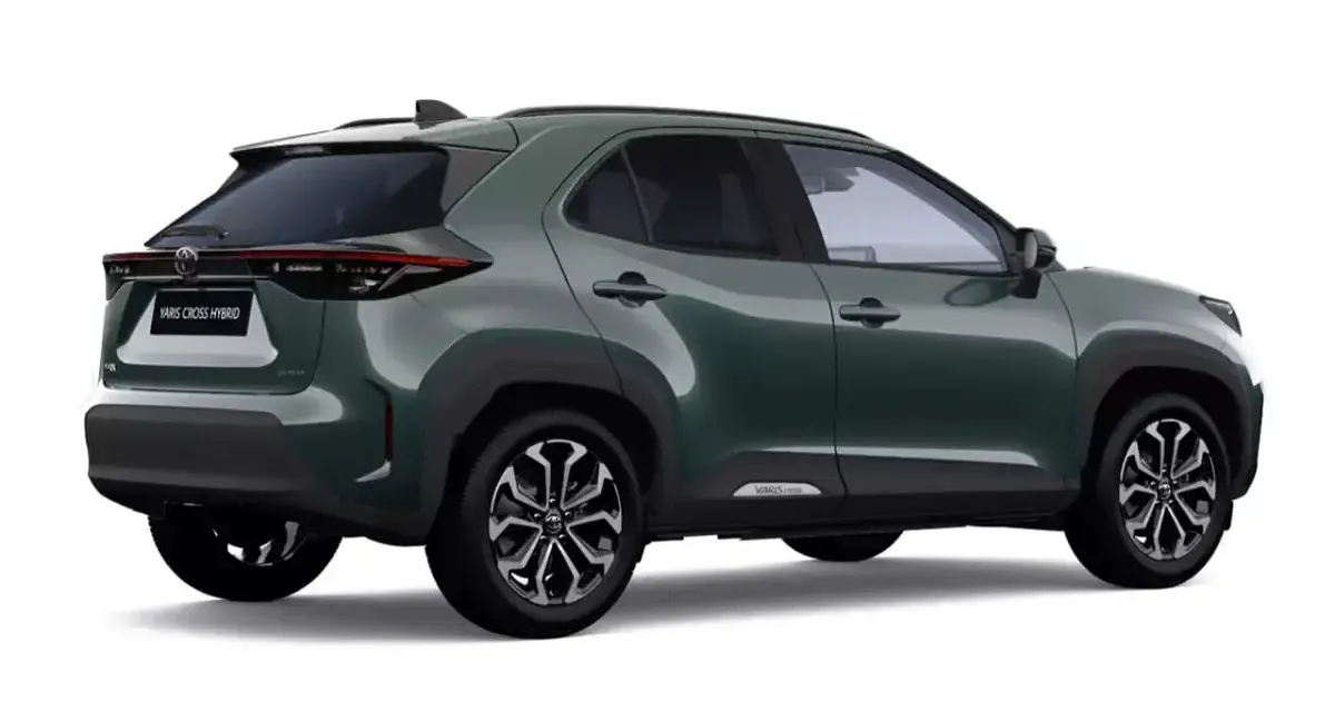 Neu Toyota Yaris Cross 131 PS (96 kW) 2026 Everest green metallic SUV