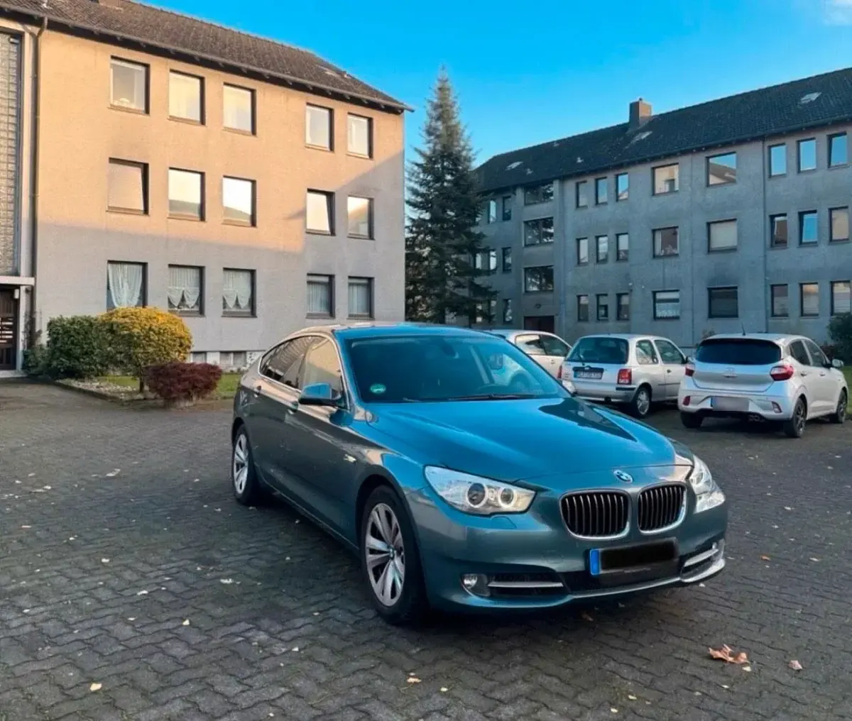 Gebraucht BMW 530 Sport Line 245 PS (180 kW) 2010 Braun Limousine