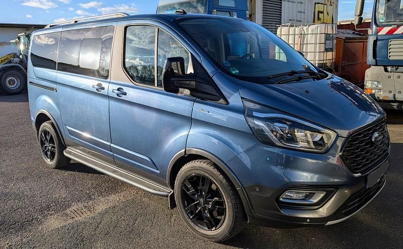 Blau Gebraucht 2021 Ford Tourneo Active Van / Kleinbus | 36.000 € (Fairer Preis) - Bild 1/4