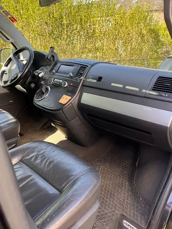 Gebraucht VW Multivan 150 PS (110 kW) 2009 Schwarz Van / Kleinbus