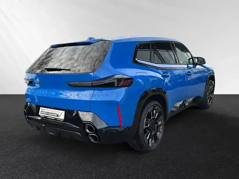 Używany BMW XM Performance 476 KM (350 kW) 2024 Niebieski SUV