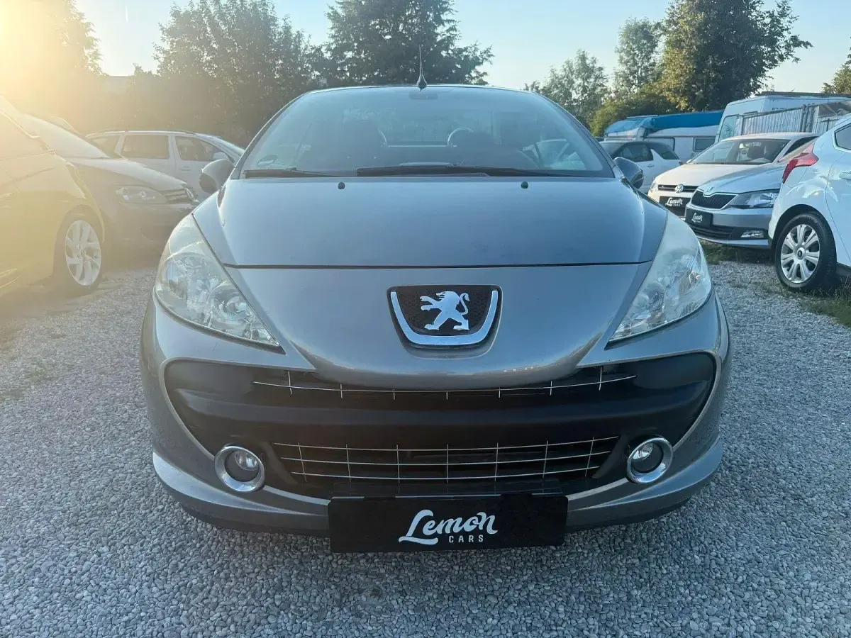 Gebraucht Peugeot 207 CC Platinum 120 PS (88 kW) 2009 Grau Cabrio
