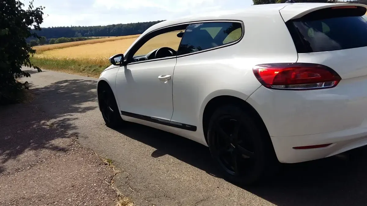 Gebraucht VW Scirocco 200 PS (147 kW) 2009 Weiß Coupé