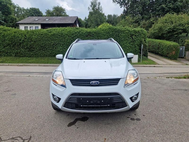Weiß Gebraucht 2011 Ford Kuga S SUV | 5.999 € (Etwas zu teuer) - Bild 1/4