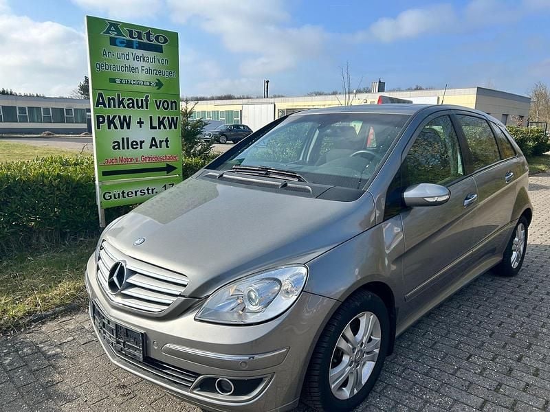 Gebraucht Mercedes B200 136 PS (100 kW) 2008 Silber Van / Kleinbus