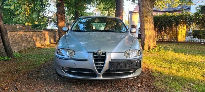 Silber Gebraucht 2004 Alfa Romeo 147 Kleinwagen | 1.500 € (Etwas zu teuer) - Bild 1/4