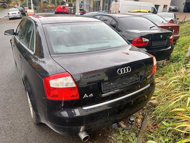 Gebraucht Audi A4 131 PS (96 kW) 2004 Schwarz Limousine