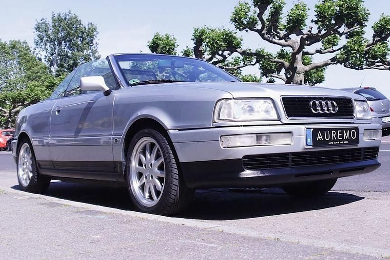 Silber Gebraucht 1996 Audi Cabriolet Basis Cabrio | 18.900 € (Teuer) - Bild 1/4