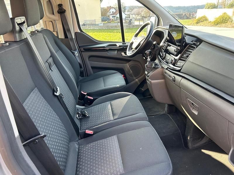 Usata Ford Transit Custom 130 CV (95 kW) 2020 Argento Monovolume