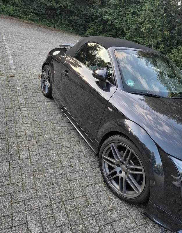 Gebraucht Audi TT Roadster S-Line 205 PS (150 kW) 2011 Grau Cabrio