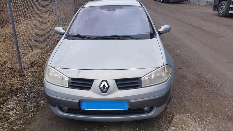 Gebraucht Renault Mégane II 116 PS (85 kW) 2003 Silber Limousine
