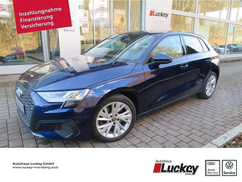 Gebraucht Audi A3 Ambiente 110 PS (80 kW) 2021 Blau Limousine