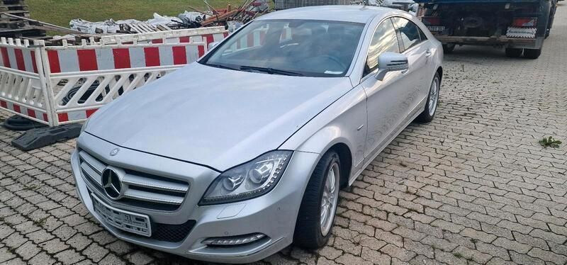 Silber Gebraucht 2011 Mercedes CLS350 Coupé | 12.900 € (Superpreis) - Bild 1/3
