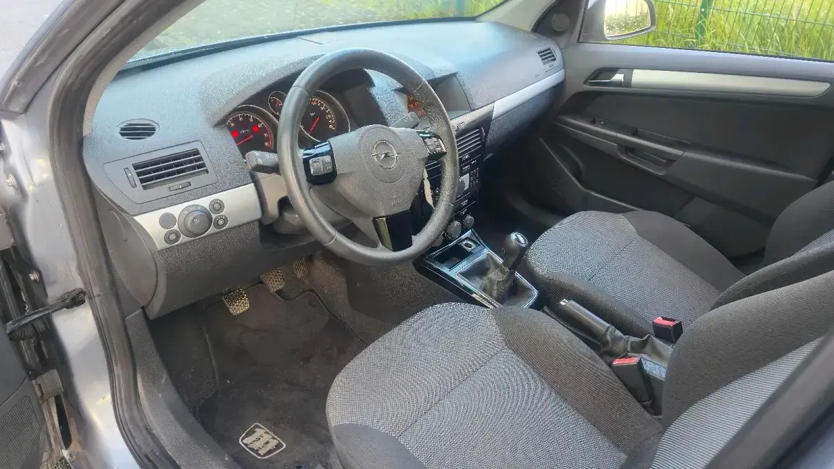 Occasion Opel Astra 116 ch (85 kW) 2010 Gris Break