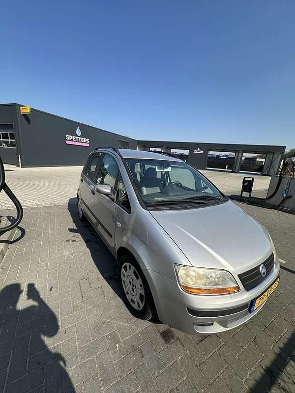 Gebraucht Fiat Idea Dynamic 95 PS (69 kW) 2005 Van / Kleinbus