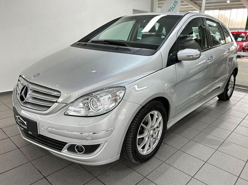 Silber Gebraucht 2008 Mercedes B200 Van / Kleinbus | 7.490 € (Fairer Preis) - Bild 1/4