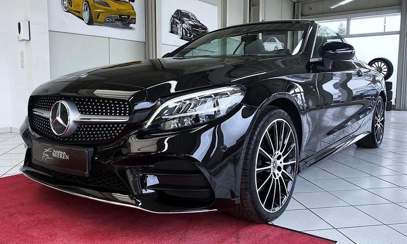 Schwarz Gebraucht 2019 Mercedes C180 AMG Cabrio | 26.990 € (Fairer Preis) - Bild 1/4