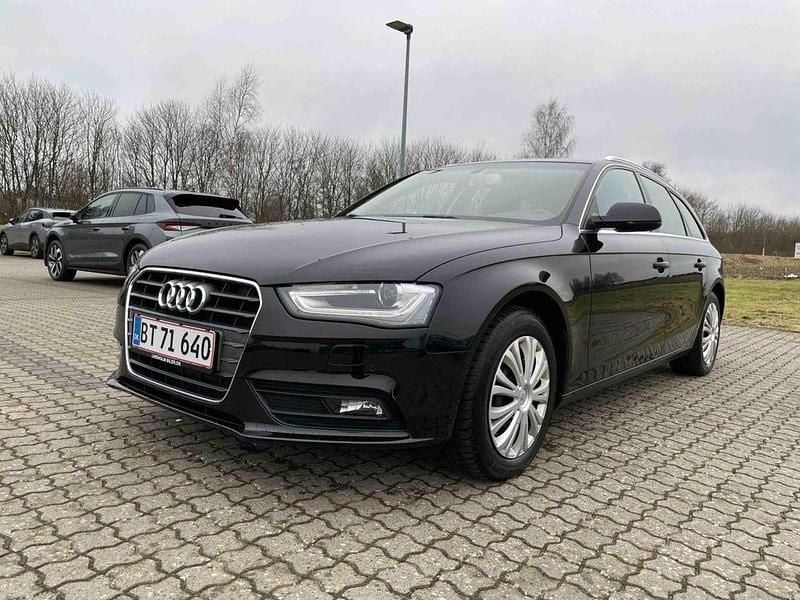 Gebraucht Audi A4 Ambiente 150 PS (110 kW) 2014 Schwarz Kombi