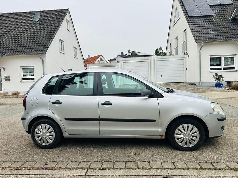 Silber Gebraucht 2005 VW Polo Highline Limousine | 1.650 € (Guter Preis) - Bild 1/4