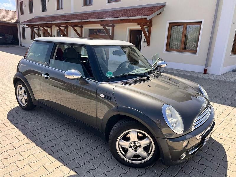 Usata Mini Cooper 116 CV (85 kW) 2005 Grigio Utilitaria