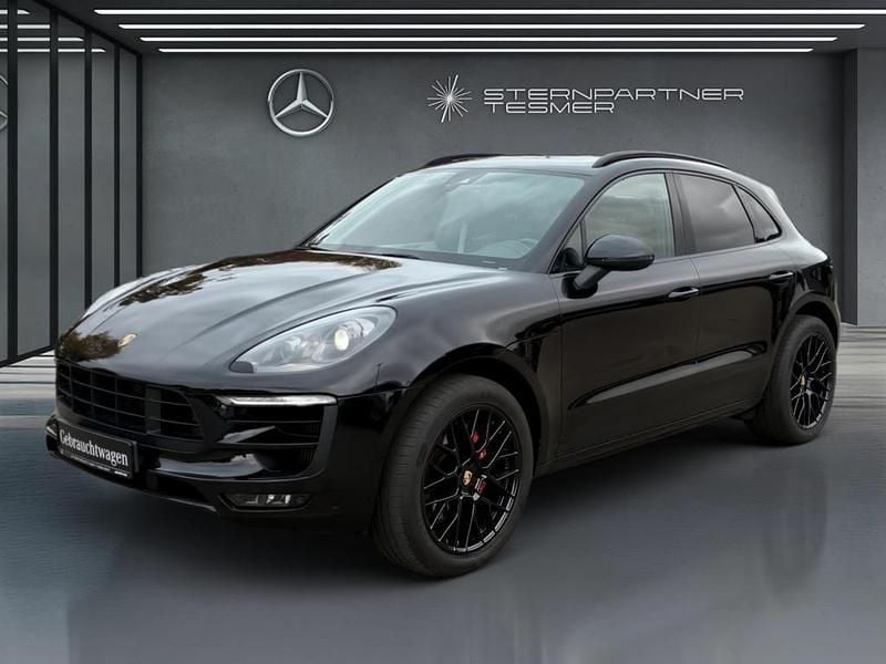Tiefschwarzmetallic Gebraucht 2018 Porsche Macan GTS SUV | 48.580 € (Superpreis) - Bild 1/3