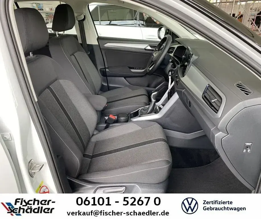 Second-hand VW T-Roc Life 110 CP (80 kW) 2023 Alb SUV