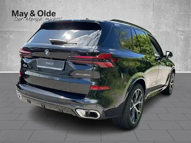 Neu BMW X5 M Sport 298 PS (219 kW) 2026 Schwarz SUV