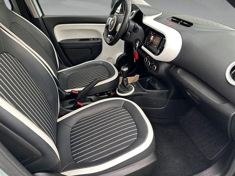 Gebraucht Renault Twingo Intens 73 PS (53 kW) 2020 Grün Kleinwagen