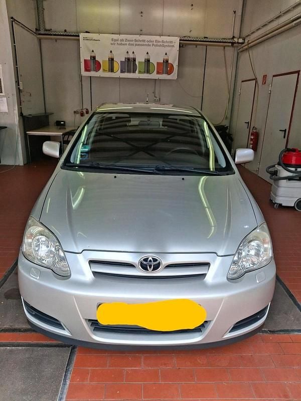 Grau Gebraucht 2007 Toyota Corolla Kleinwagen | 3.299 € - Bild 1/4