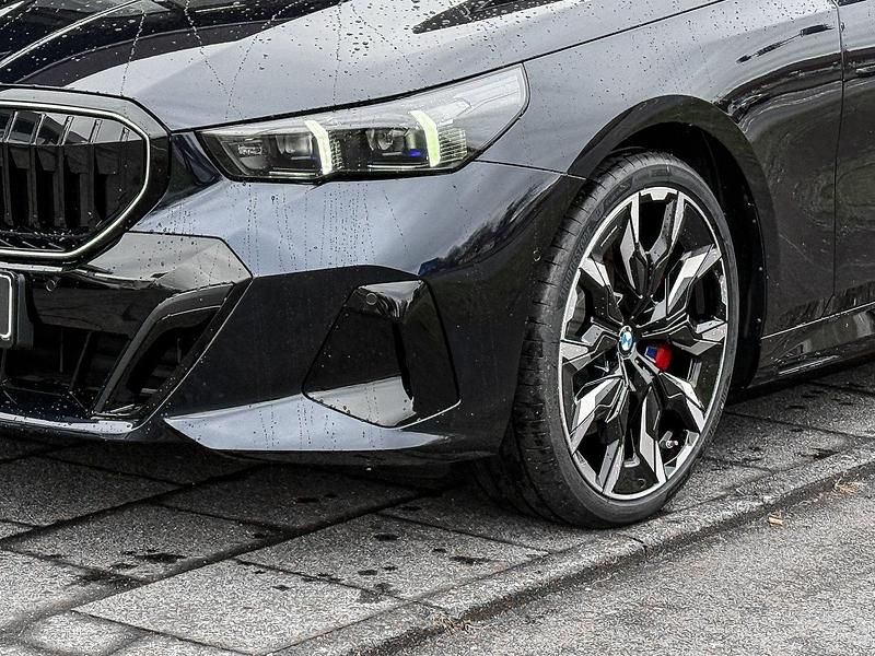 Neu BMW 540 M Sport 286 PS (210 kW) 2026 Schwarz Kombi