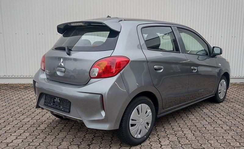Gebraucht Mitsubishi Space Star Select 71 PS (52 kW) 2022 Grau Kleinwagen