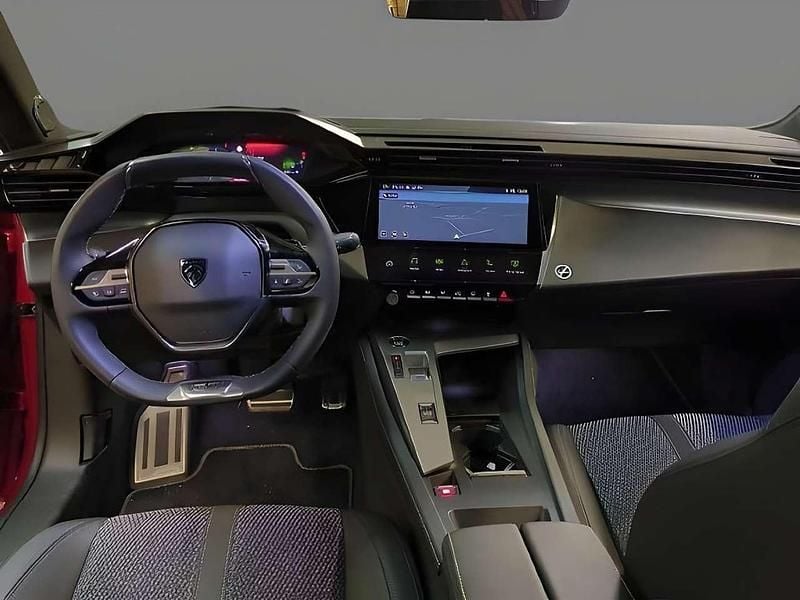 Gebraucht Peugeot 308 GT 131 PS (96 kW) 2024 Rot Kombi