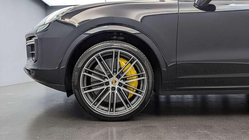 Gebraucht Porsche Cayenne Coupe 549 PS (403 kW) 2020 Schwarz Coupé