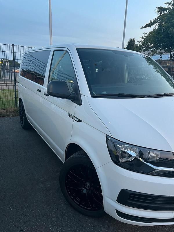 Weiß Gebraucht 2018 VW T6 Van | 29.999 € - Bild 1/4