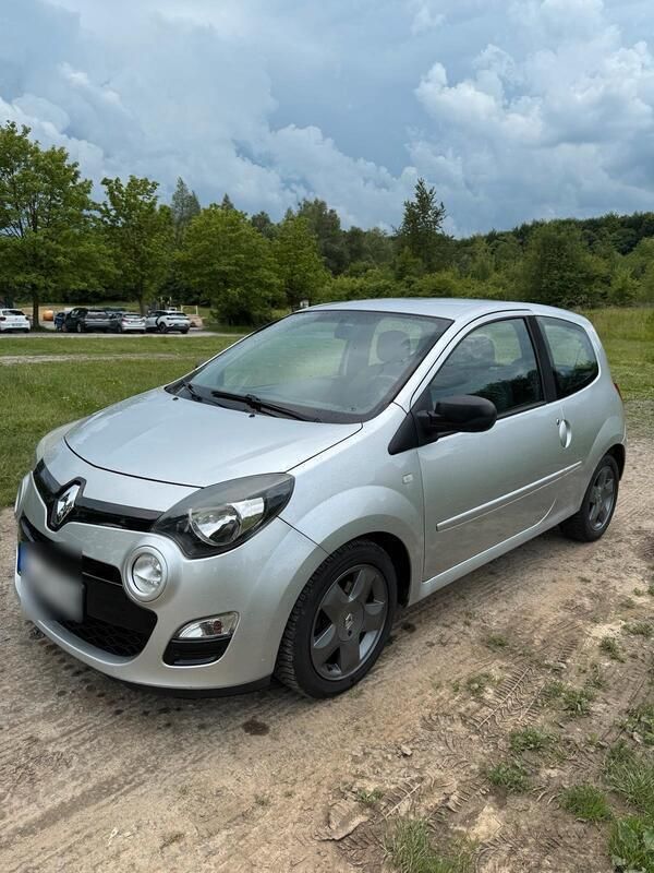 Grau Gebraucht 2013 Renault Twingo Kleinwagen | 3.500 € - Bild 1/4