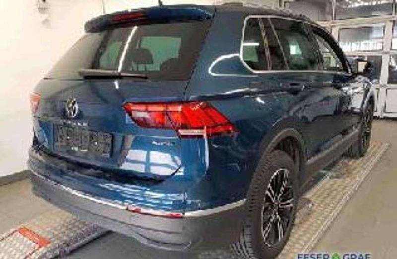 Gebraucht VW Tiguan Move 190 PS (139 kW) 2024 Nightshade blue metallic SUV