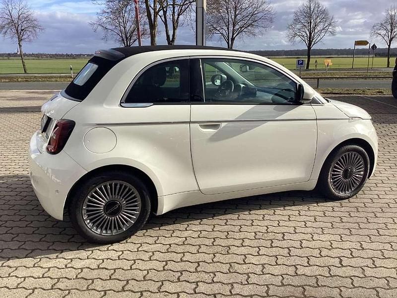 Gebraucht Fiat 500e 86 kW (118 PS) 2023 Weiß Cabrio