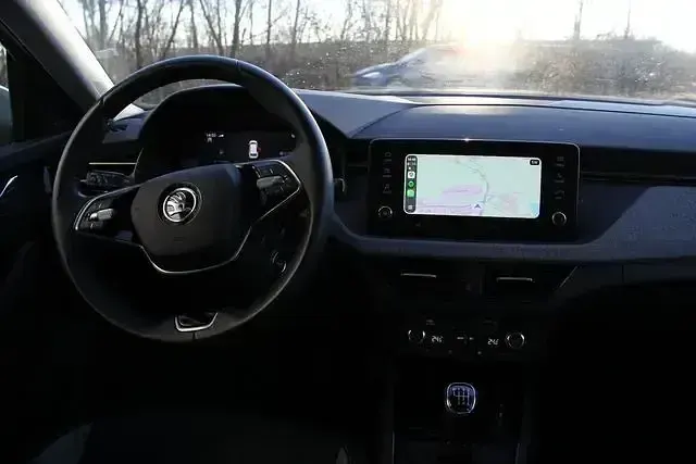 Gebraucht Skoda Kamiq 116 PS (85 kW) 2025 Silber SUV