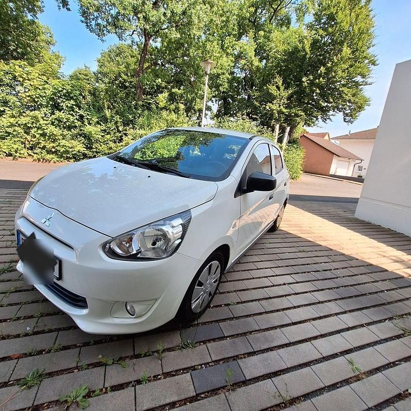 Gebraucht 2015 Mitsubishi Space Star Classic Collection Kleinwagen | 4.999 € (Etwas zu teuer) - Bild 1/4
