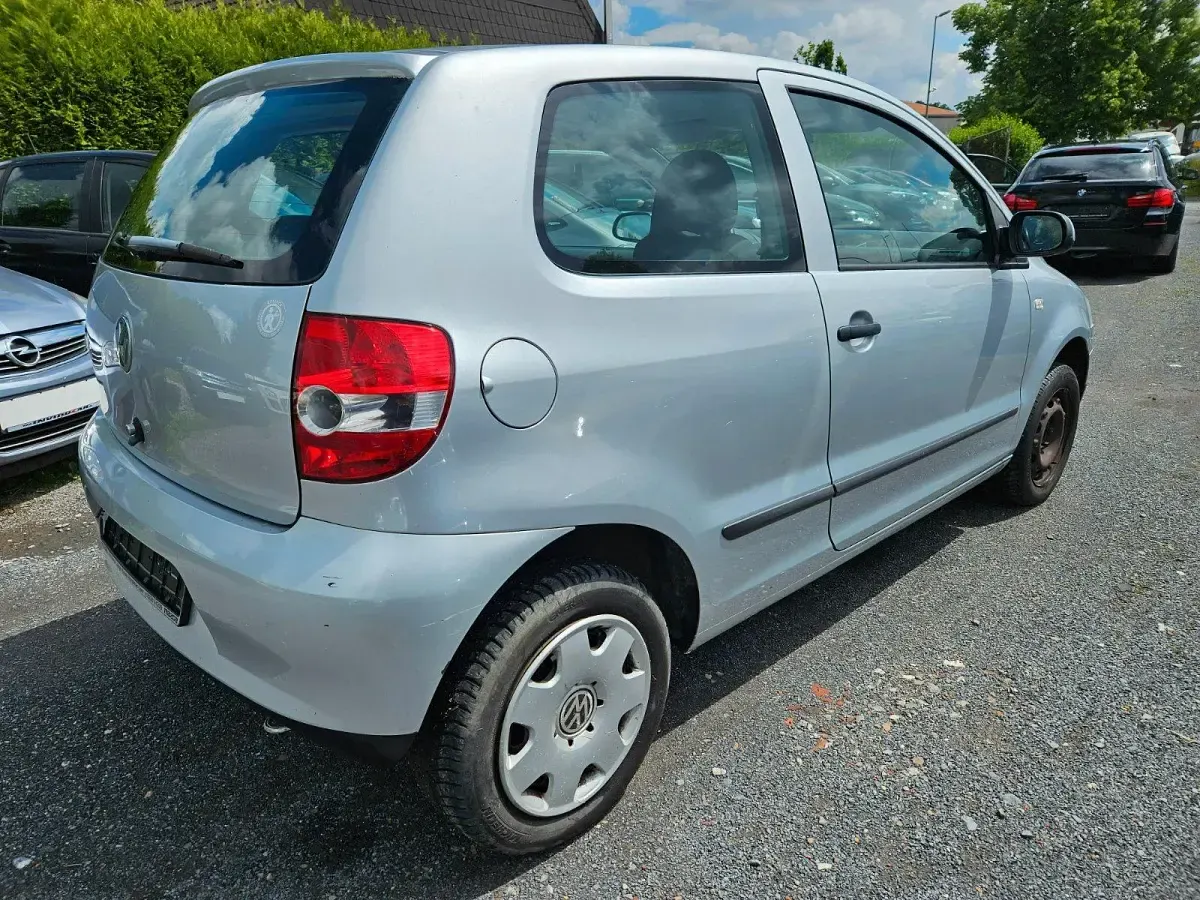 Gebraucht VW Fox 55 PS (40 kW) 2006 Grau Kleinwagen