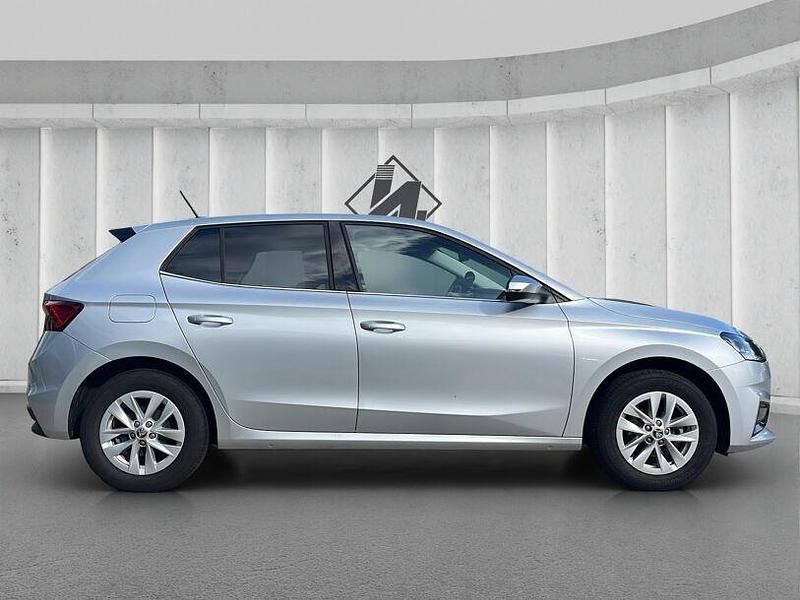 Gebraucht Skoda Fabia 95 PS (69 kW) 2024 Brilliantsilber metallic Kleinwagen