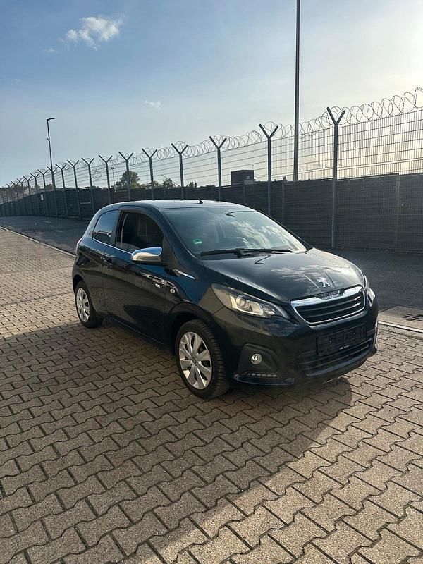 Schwarz Gebraucht 2017 Peugeot 108 Kleinwagen | 5.900 € (Fairer Preis) - Bild 1/4