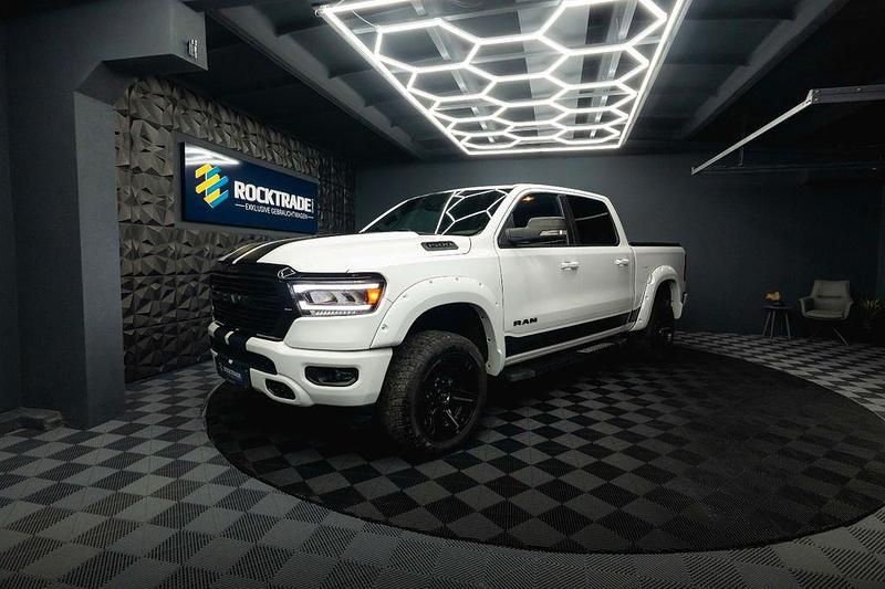 Gebraucht Dodge Ram 401 PS (294 kW) 2022 Weiß Pickup