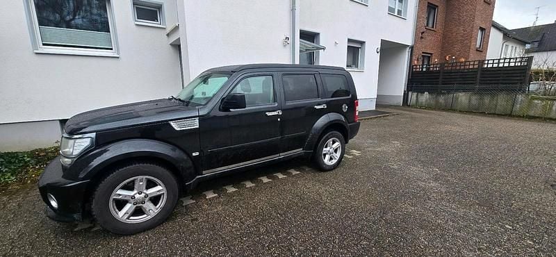 Gebraucht Dodge Nitro 177 PS (130 kW) 2008 Schwarz SUV