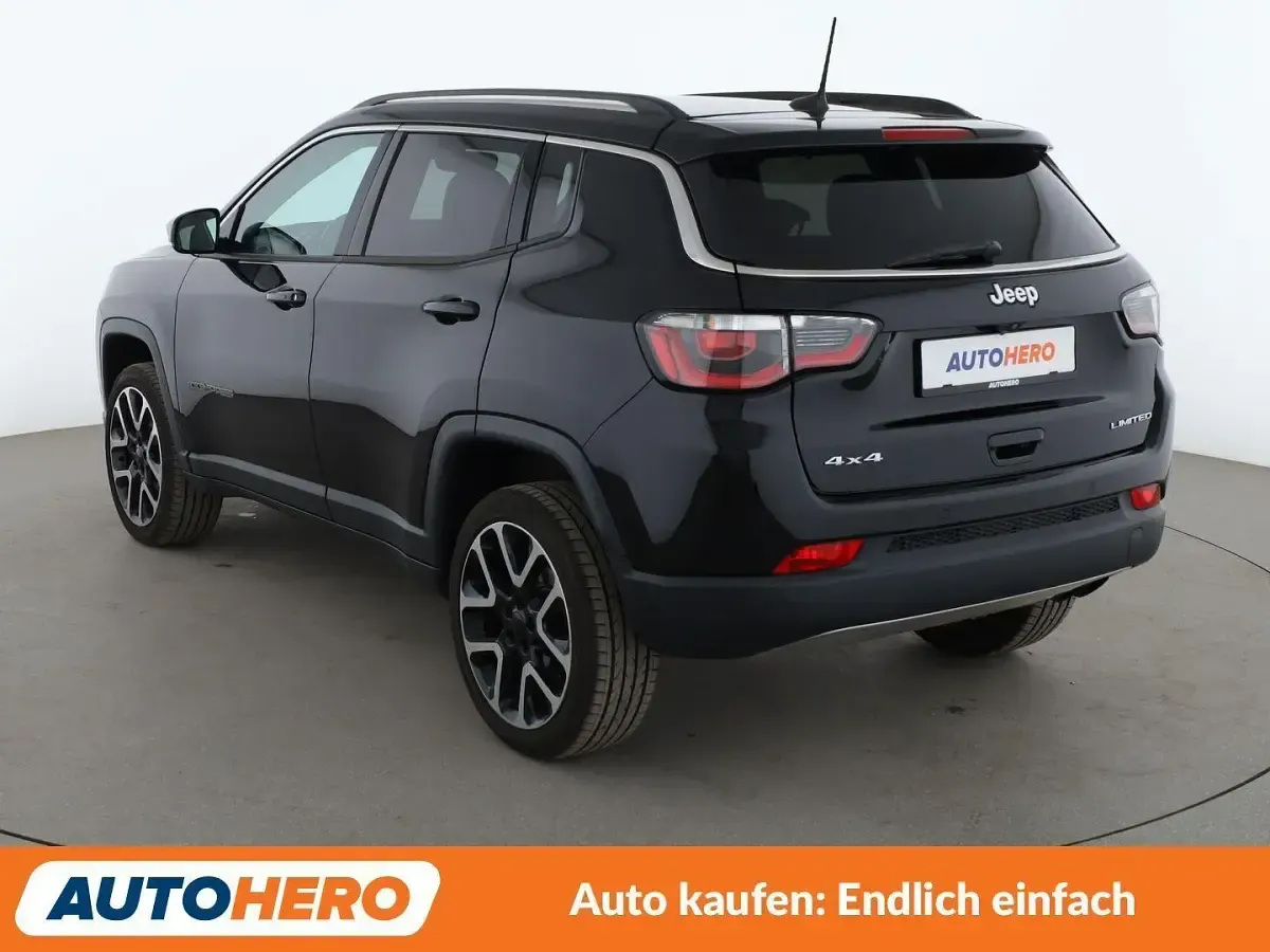 Second-hand Jeep Compass Limited 170 CP (125 kW) 2018 Negru SUV