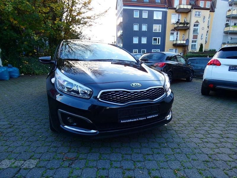 Gebraucht Kia Ceed Edition 7 99 PS (72 kW) 2017 Black pearl Kleinwagen